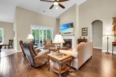 Discover the best of both worlds in this stunning custom home - photo 2