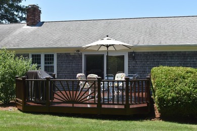 A West Dennis ''Jewel'' of a home. 34 Fisk Street offering three - photo 7