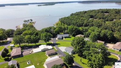 Welcome to one of the most unique properties in Pom-Osa Heights! - photo 3