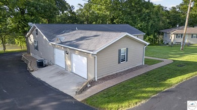 Welcome to one of the most unique properties in Pom-Osa Heights! - photo 6