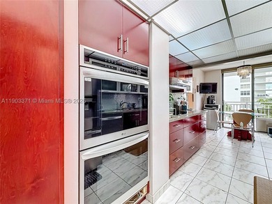 GREAT SIZE APT, THREE BEDROOMS AND THREE BATH APT IN WINSTON - photo 10