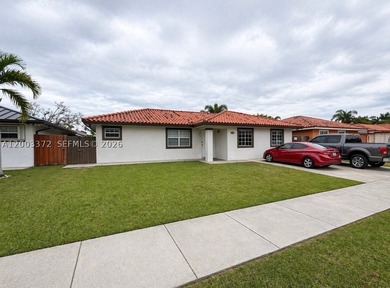 Beautiful, move-in ready home! This well-maintained property - photo 2