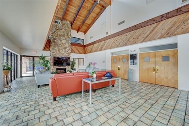 Very bright and beautifully updated 1-bedroom, 2-bath residence