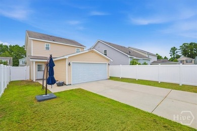 Welcome to 121 Ristona Drive...Step inside this beautifully - photo 31