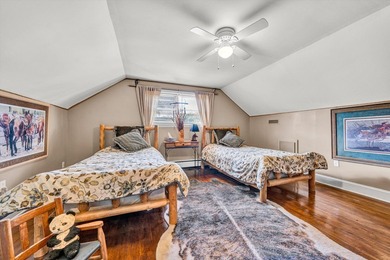 Welcome to Cedar Hall Farm! This 1918 beauty has been restored - photo 32