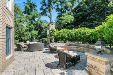 Elegant Colonial with beautiful curb appeal on one of Little - photo 34