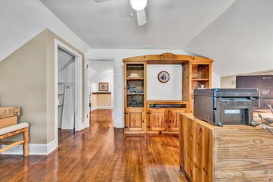 Welcome to Cedar Hall Farm! This 1918 beauty has been restored - photo 34