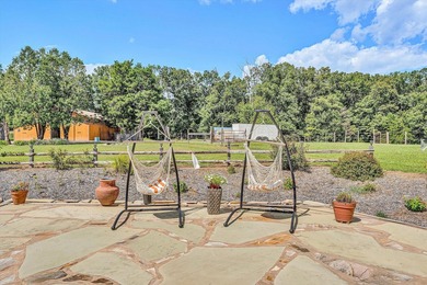 Welcome to Cedar Hall Farm! This 1918 beauty has been restored - photo 40