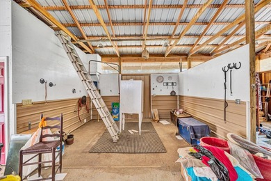 Welcome to Cedar Hall Farm! This 1918 beauty has been restored - photo 53
