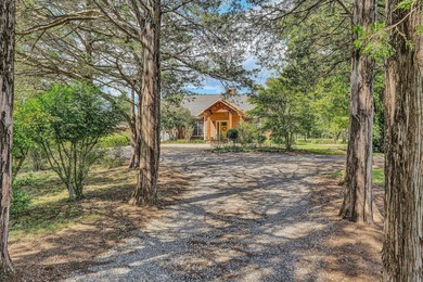 Welcome to Cedar Hall Farm! This 1918 beauty has been restored - photo 56