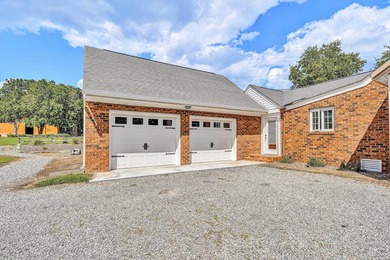 Welcome to Cedar Hall Farm! This 1918 beauty has been restored - photo 57