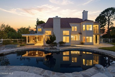 This beautifully maintained 4-bedroom, 4-bathroom residence - photo 1