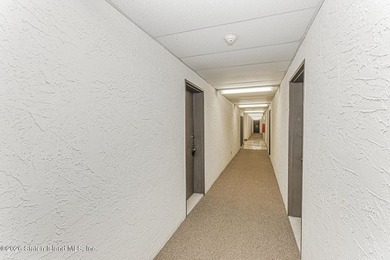 Welcome to 2 Elmwood Park Drive #516, a well-maintained and - photo 3