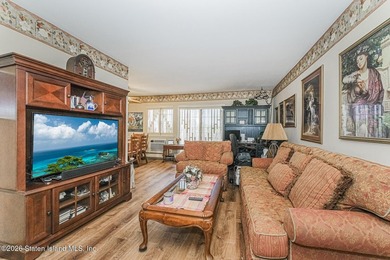 Welcome to 2 Elmwood Park Drive #516, a well-maintained and - photo 5