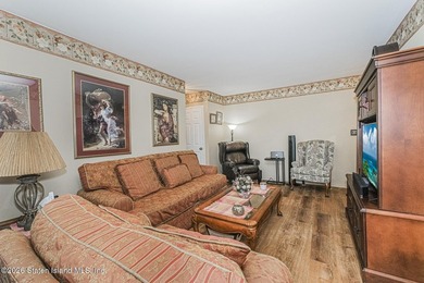 Welcome to 2 Elmwood Park Drive #516, a well-maintained and - photo 6