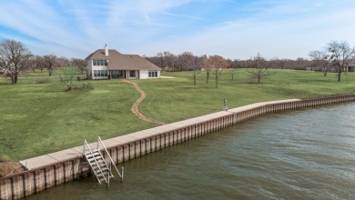 Amazing 4 bed 4 bath lake home on open water! Incredible views! - photo 6