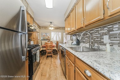 Welcome to 2 Elmwood Park Drive #516, a well-maintained and - photo 9