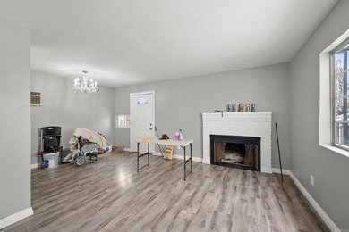 Great starter home. Single story, large backyard. Fresh interior - photo 5