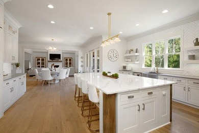 A Rare Estate Offering Luxury Living, Privacy & Timeless - photo 17