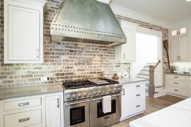 A Rare Estate Offering Luxury Living, Privacy & Timeless - photo 18