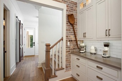 A Rare Estate Offering Luxury Living, Privacy & Timeless - photo 20