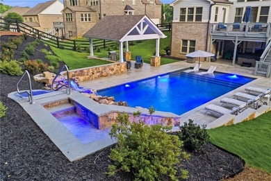 Tucked away within one of Milton's most prestigious gated - photo 4