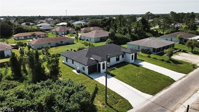 Brand new 2025 construction duplex located in the desirable - photo 32