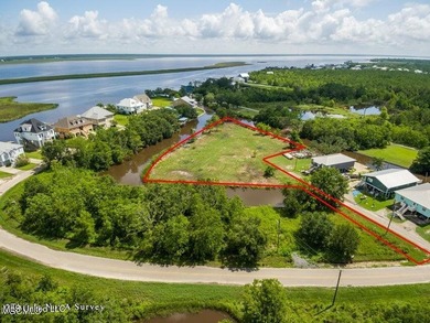 Discover the ultimate waterfront property that offers an - photo 2
