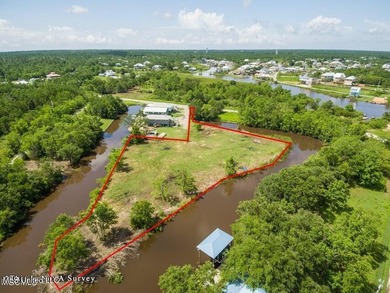 Discover the ultimate waterfront property that offers an - photo 4