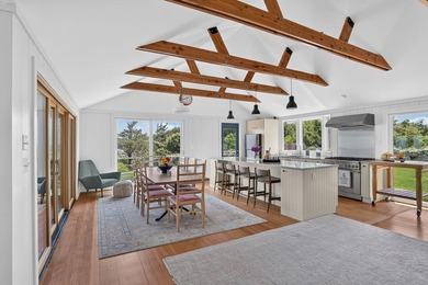 An iconic retreat in Chilmark, this totally renovated beach - photo 5
