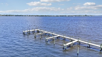 Enjoy the waterfront lifestyle-without the waterfront price - photo 6