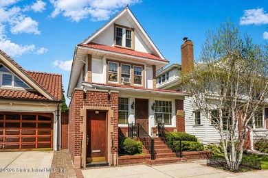 Come and see this magnificent one family detached home in the - photo 2