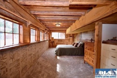 Step into a piece of local history with this remarkable property - photo 18