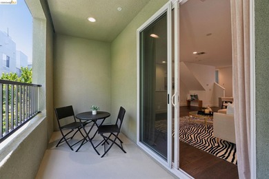 Modern Living in Marina Bay in this stylish and spacious - photo 20