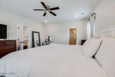 Welcome to Carriage Gate Plantation, one of Brunswick's most - photo 21