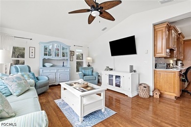Luxurious, bright, spacious, inviting, charming, elegant and - photo 26