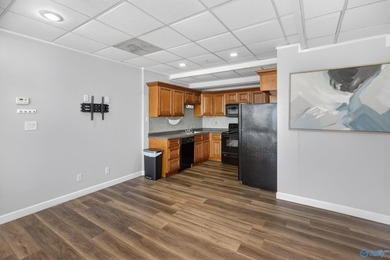 Enjoy lakeside living in this beautifully updated 1BR/1BA condo - photo 3