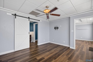 Enjoy lakeside living in this beautifully updated 1BR/1BA condo - photo 9