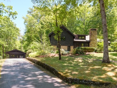 212 Southeast Shore Drive offers a level of craftsmanship and - photo 2