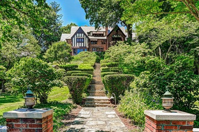 A ONCE IN A LIFETIME OPPORTUNITY TO OWN THIS 26.5 ACRE ESTATE IN - photo 4