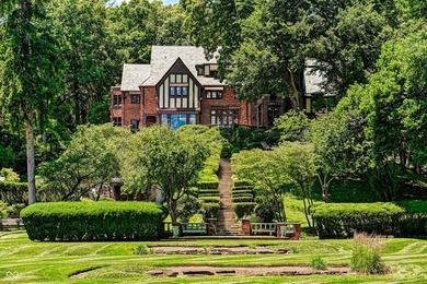 A ONCE IN A LIFETIME OPPORTUNITY TO OWN THIS 26.5 ACRE ESTATE IN - photo 5