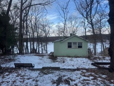 Lake Home Sale Pending in Chelsea, Michigan