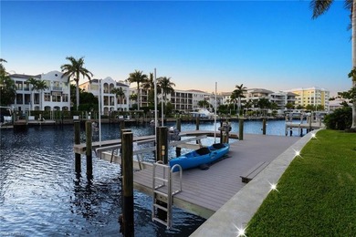 Framed by long, southwest-facing water views, this exceptional - photo 2