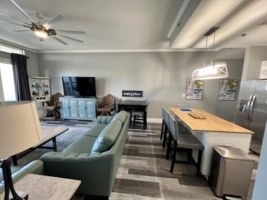 Welcome to Penthouse #2132 on the top floor of Laketown Wharf - photo 9