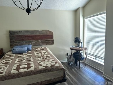 Discover a hidden gem nestled in a vibrant neighborhood, waiting - photo 15