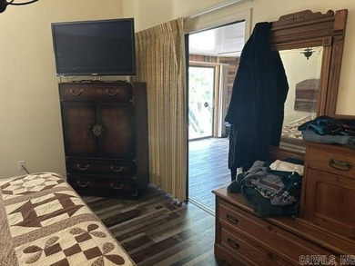 Discover a hidden gem nestled in a vibrant neighborhood, waiting - photo 21