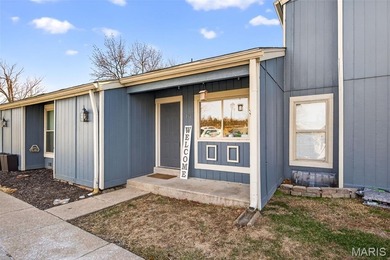 Lake Saint Louis Condo Active Under Contract in Lake Saint Louis Missouri