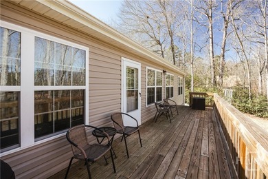 Welcome to your own slice of paradise on Lake Hartwell! This - photo 28