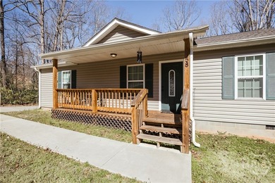 Welcome to your own slice of paradise on Lake Hartwell! This - photo 31