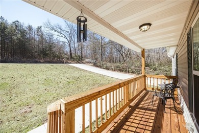 Welcome to your own slice of paradise on Lake Hartwell! This - photo 38